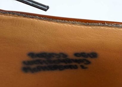 CHURCH'S
Brown leather McPherson brogue derbies....
