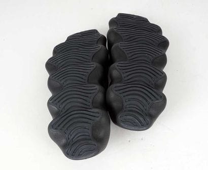 YEEZY X ADIDAS
Brown knit 450 sneakers clasped...
