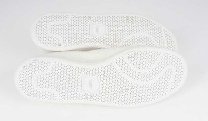 ADIDAS X PHARRELL WILLIAMS
White Stan Smith...