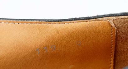 RALPH LAUREN
Stacy Adams Calandro City sandals...