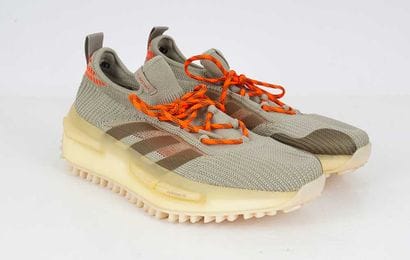 ASICS X KITH X MONCLER
Blue suede Gel Lyte...