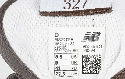 NEW BALANCE
Brown nylon 327 sneakers with...