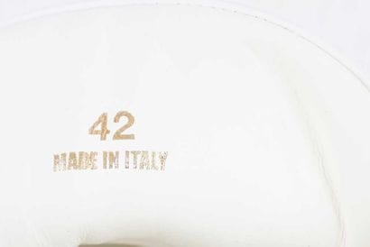 VERSACE
Medusa Low sneakers in white leather...