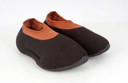 ADIDAS X YEEZY 
RNR sneakers in black and...