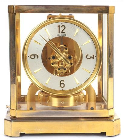 HORLOGE JAEGER-LECOULTRE

Belle horloge Jaeger-Lecoultre...
