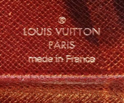LOUIS VUITTON - MALLE À WHIKSY

Malle à whisky...
