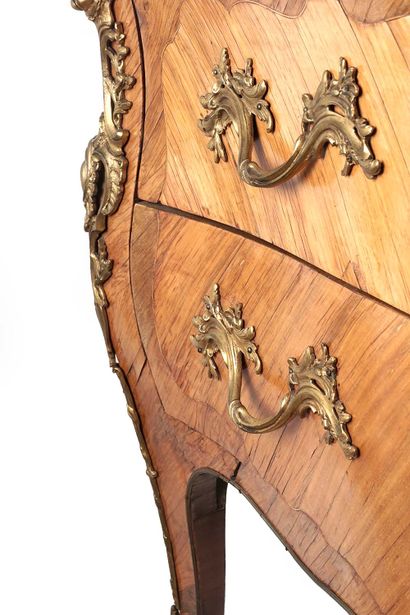 Sébastien VIÉ (Maître en 1767)

Commode de...