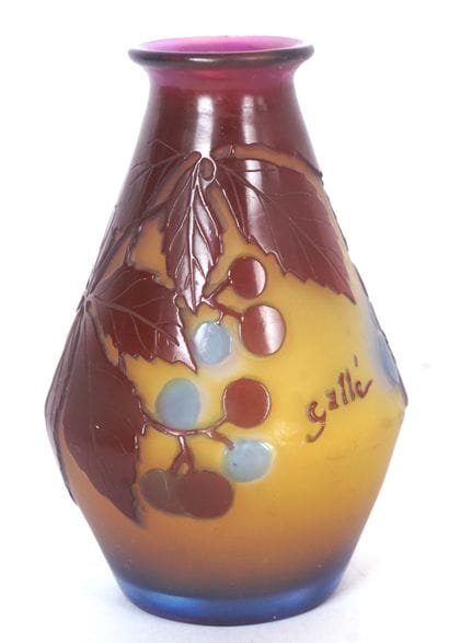 Émile GALLÉ (1846-1904) 

Vase en pâte de...