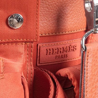 HERMÈS GOLF
Sac de golf Hermès en toile Chevron...