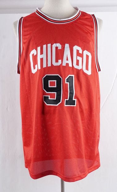 Dennis RODMAN - Chicago Bulls
Maillot autographié
Étiquette...