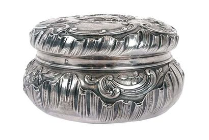 HÉNIN VIVIER, ARGENT 950

Boîte en argent...