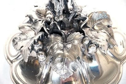 STRUBE SOHN, ARGENT 750

Ciboire en argent...