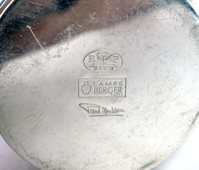 LAMPE BERGER « COMPRESSION » - Pascal MORABITO

Lampe...