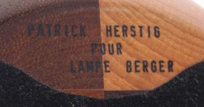 LAMPE BERGER « COLUMBUS » - Patrick HERSTIG

Lampe...