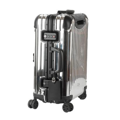 RIMOWA x MONCLER GENIUS « Reflection »
Valise...