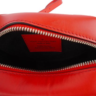 LOUIS VUITTON SUPREME DENUBE
Sac Louis Vuitton...
