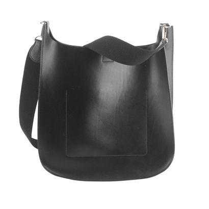 HERMÈS EVELYNE III
Sac Hermès Evelyne Sellier...