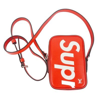 LOUIS VUITTON x SUPREME DENUBE
Sac Louis...