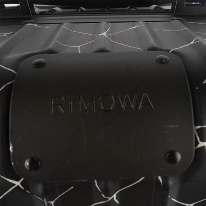 RIMOWA X SUPREME SPIDER WEB
Valise Rimova...