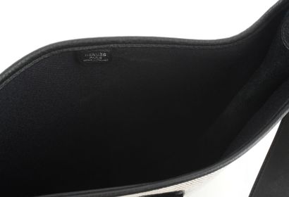 HERMÈS EVELYNE
Sac bandoulière Hermès Evelyne...