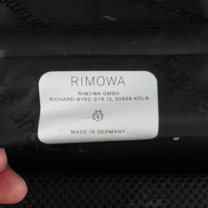 RIMOWA X SUPREME SPIDER WEB
Valise Rimova...