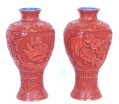 VASES CHINOIS EN CINABRE, Xxe

Paire de vases...