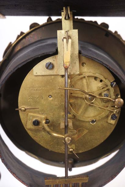 LOUIS JAPY FILS, ÉPOQUE NAPOLÉON III

Pendule...
