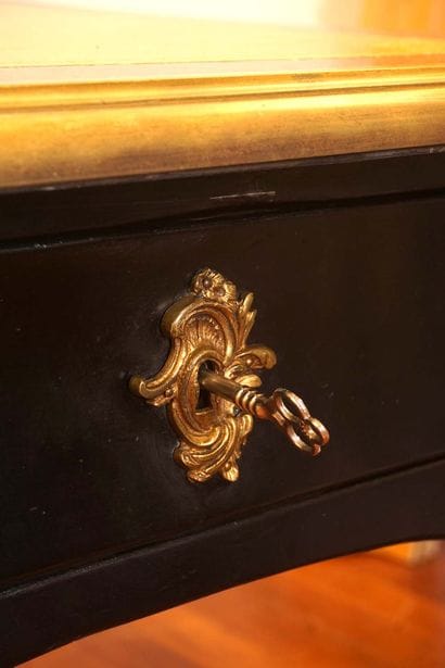 BUREAU STYLE LOUIS XV

Bureau de style Louis...
