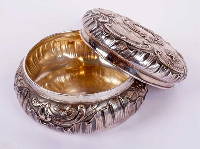 HÉNIN VIVIER, ARGENT 950

Boîte en argent...