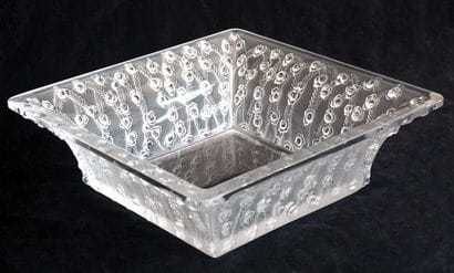 LALIQUE « ROSES »

Coupe en cristal en partie...