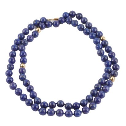 LAPIS-LAZULI
Collier composé de 79 perles...