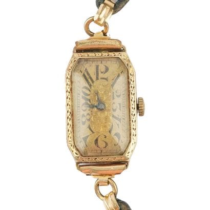 VICTORIA
Montre vintage de dame, boîtier...