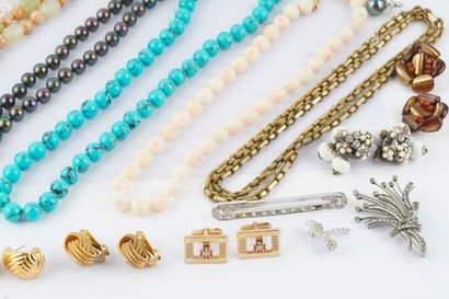 FANTAISIE
Lot de bijoux fantaisie comprenant...