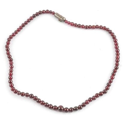 GRENAT / GARNET
Collier composé de grenat...