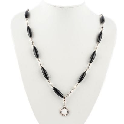 MONTBLANC STAR
Collier Monblanc Star en argent...