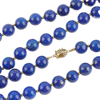 LAPIS-LAZULI
Collier composé de 51 perles...