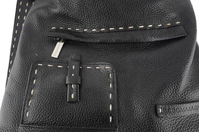BCBG Max AZRIA
Sac BCBG Max Azria en cuir...