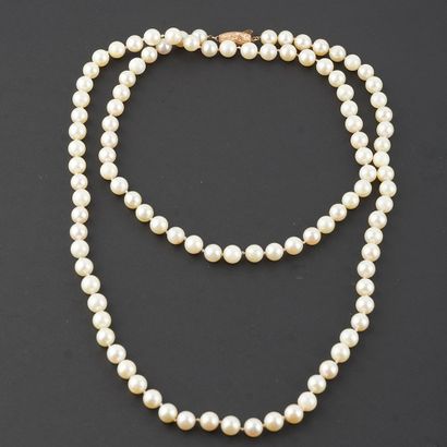 PERLES, OR 14K
Collier composé de perles...
