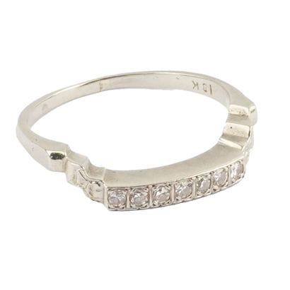OR 18K / 18K GOLD
Bague en or blanc 18K sertie...