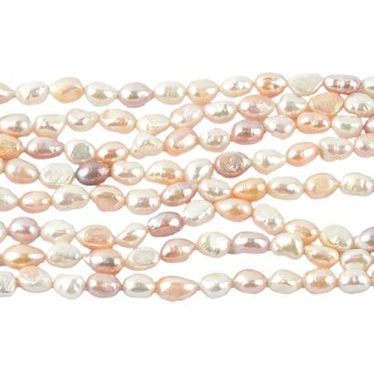 PERLES / PEARLS
Collier composé de perles...