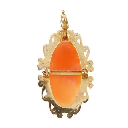 OR 10K, CAMÉE / 10K GOLD, CAMEO
Broche-pendentif...