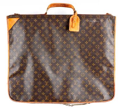 LOUIS VUITTON
Sac de voyage Louis Vuitton...