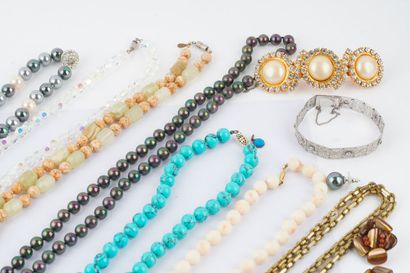 FANTAISIE
Lot de bijoux fantaisie comprenant...