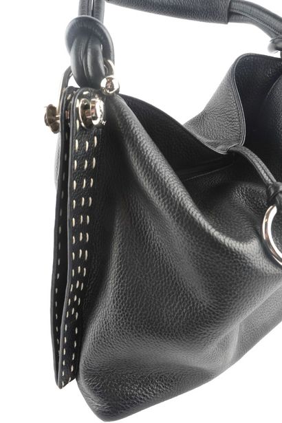 BCBG Max AZRIA
Sac BCBG Max Azria en cuir...