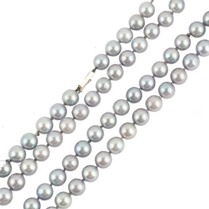 PERLES, OR 18K / PEARLS
Collier composé de...