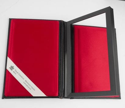 ROYAL CANADIAN MINT
Lot comprenant 9 coffrets...