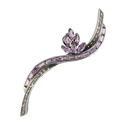 ARGENT / SILVER
Broche en argent sertie d'améthystes...