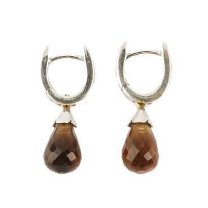 OR 18K 
Boucles d'oreilles en or blanc 18K...