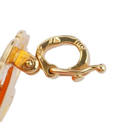 OR 10K, CAMÉE / 10K GOLD, CAMEO
Broche-pendentif...