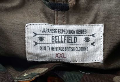 BELLFIELD - 
Veste à motifs de camouflage....